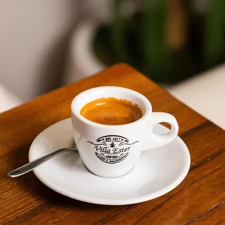 Ami's Apartament Korcza